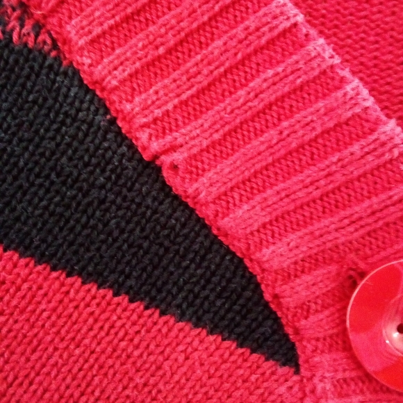 Liz Claiborne Striped Sweater Red, White, and Black Size M - Picture 10 of 11